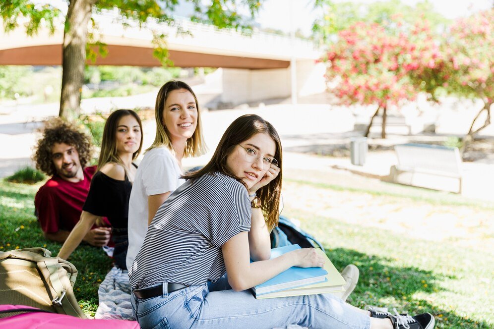 students park looking camera 23 2147850708